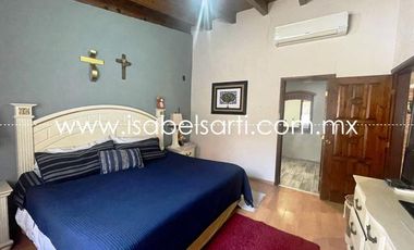CASA EN VENTA EN JURICA
