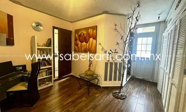 CASA EN VENTA EN JURICA