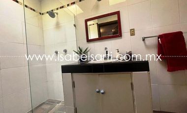 CASA EN VENTA EN JURICA