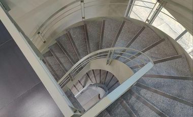 Edificio en Venta Cerca de Plaza Dorada