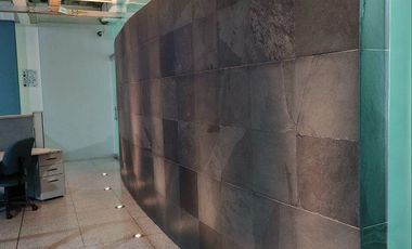 Edificio en Venta Cerca de Plaza Dorada