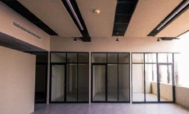 OFICINAS Y LOCALES - VENTA / RENTA - SALTILLO
