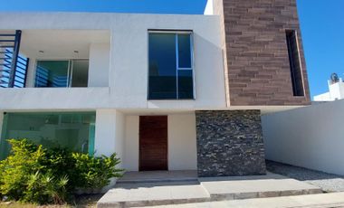 Casa en venta con 3 habitaciones en San Lucas, Tlaxcala.