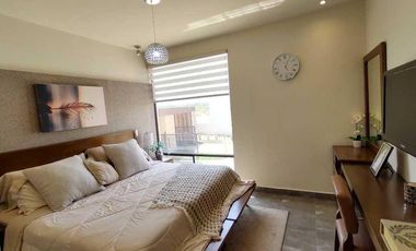 Residencia en Venta en Frac Privado Al Norte con Alberca