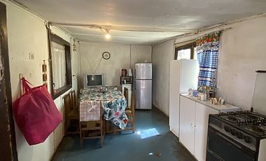 CASA - TERRENO EN PASAJE CANDELARIA - ATRÁS DE PARROQUIA