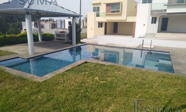 Casa en Venta en Fracc. Bosques de Champayan, Tampico Tamaulipas.