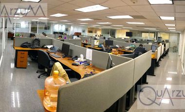 Se vende edificio de oficinas en Naucalpan,cerca del Toreo. 3,124.00m2