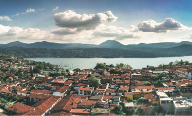 Venta Casa en Condominio VALLE DE BRAVO Acatitán