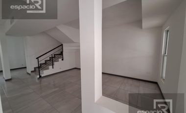 CASA EN VENTA EN SARATOGA, ZONA RELIZ MUY CERCA DE UVM,