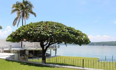 CASA BLANCA EN VENTA  TEQUES