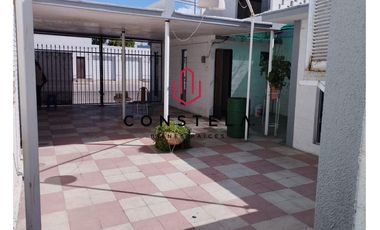 Casa Venta Col. Centro Sector Oriente $5,300,000 GuaFra