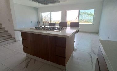 CASA EN BRISAS