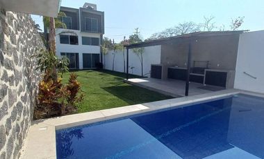 CASA EN BRISAS