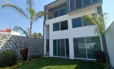 CASA EN BRISAS