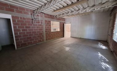 VENTA | Nave Industrial de 588 m2, Parque Industrial Bernardo Quintana, Qro.