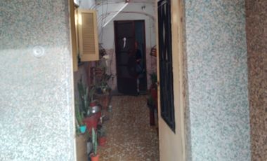 Casa en San Lorenzo, pileta, garaje, amplio patio