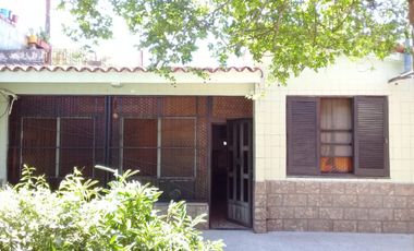 Chacabuco N° 1366, Granadero Baigorria - CASA EN VENTA
