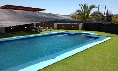 Parcela en venta con piscina en Melipilla