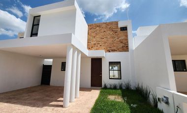 Casa en Renta en Mérida 4 habitaciones