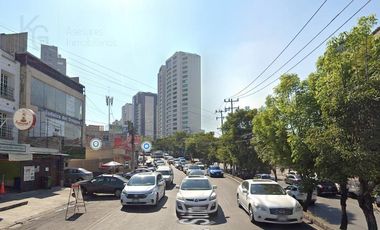 Local en  Prolongacion Bosques de Reforma