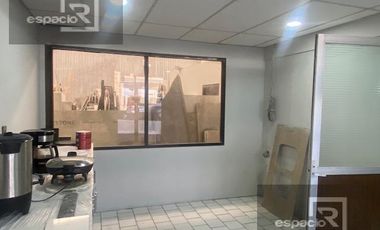 BODEGA EN VENTA EN ESQUINA SOBRE TEOFILO BORUNDA