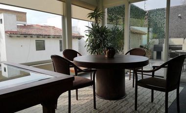Casa en venta a un costado de Club de Golf Los Encinos