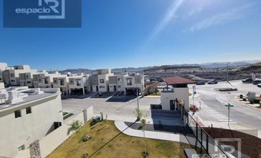CASA EN VENTA AL NORTE CERCA DE SANTA CLARA  CON ROOF TOP