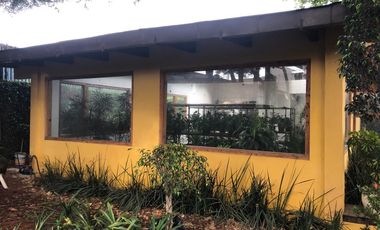 Terreno con oficinas