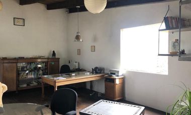 Terreno con oficinas
