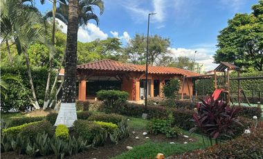 CASA TRES NIVELES CONJUNTO RESIDENCIAL JARDIN DEL VIENTO