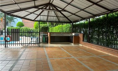 CASA TRES NIVELES CONJUNTO RESIDENCIAL JARDIN DEL VIENTO