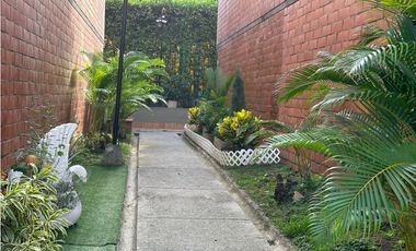 CASA TRES NIVELES CONJUNTO RESIDENCIAL JARDIN DEL VIENTO