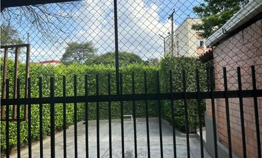 CASA TRES NIVELES CONJUNTO RESIDENCIAL JARDIN DEL VIENTO