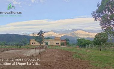 Imponente Propiedad en Venta Camino al Dique La Viña, Villa de Las Rosas