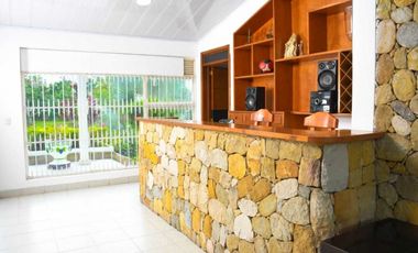 FINCA PARA LA VENTA CHINAUTA SOBRE LA AUTOPISTA