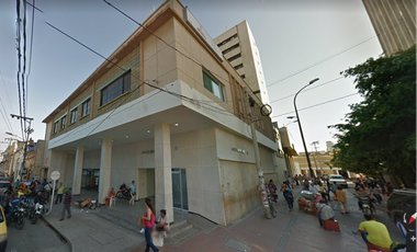 SE VENDE O SE ARRIENDA  OFICINA EN SANTA MARTA