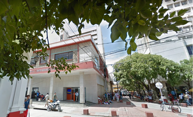 SE VENDE O SE ARRIENDA  OFICINA EN SANTA MARTA