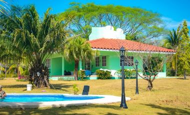 VENTA DE 2 CASAS CON PISCINA EN CORONADO 6.4 HECTAREAS CV