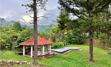 VENTA o alquiler CASA EN ALTOS DEL MARIA 1400 M2 CV