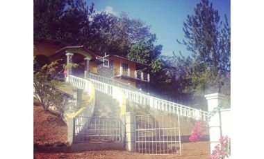 VENTA o alquiler CASA EN ALTOS DEL MARIA 1400 M2 CV