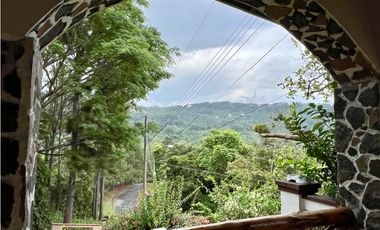 VENTA o alquiler CASA EN ALTOS DEL MARIA 1400 M2 CV