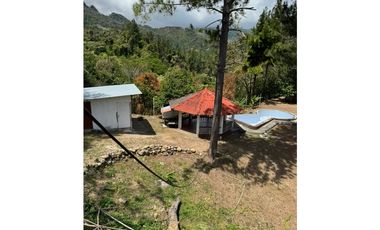 VENTA o alquiler CASA EN ALTOS DEL MARIA 1400 M2 CV