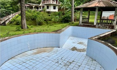 VENTA o alquiler CASA EN ALTOS DEL MARIA 1400 M2 CV