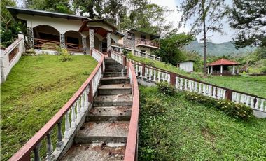 VENTA o alquiler CASA EN ALTOS DEL MARIA 1400 M2 CV