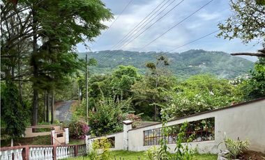 VENTA o alquiler CASA EN ALTOS DEL MARIA 1400 M2 CV