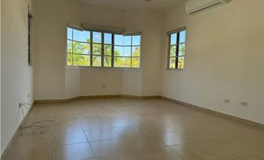 VENTA DE CASA COSTA DEL ESTE 4 REC CON PISCINA EN COSTA SERENA