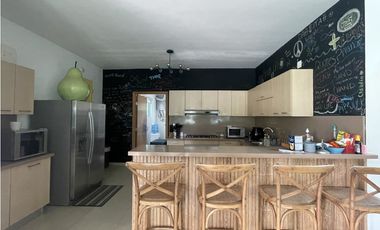 Venta: Espectacular villa de playa en Bijao a un súper precio!