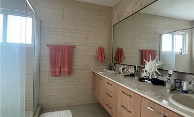 Venta: Espectacular villa de playa en Bijao a un súper precio!