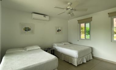 Venta: Espectacular villa de playa en Bijao a un súper precio!