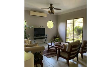 Venta: Casa 4 habitaciones en PH Parque Residencial Camino de Cruces